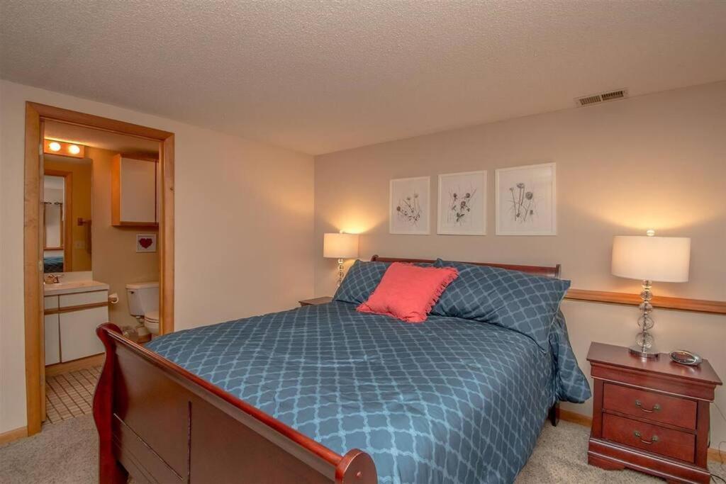 شقة Relaxing Riverside Retreat - Storyland, Attitash, North Conway بارتليت المظهر الخارجي الصورة